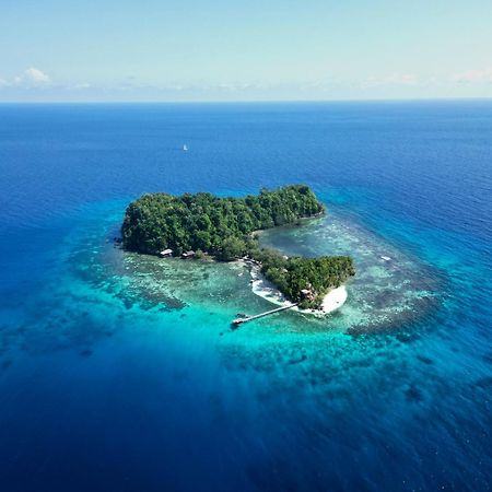 Bolilanga Island Resort - Togean Island Angkayo Exterior photo
